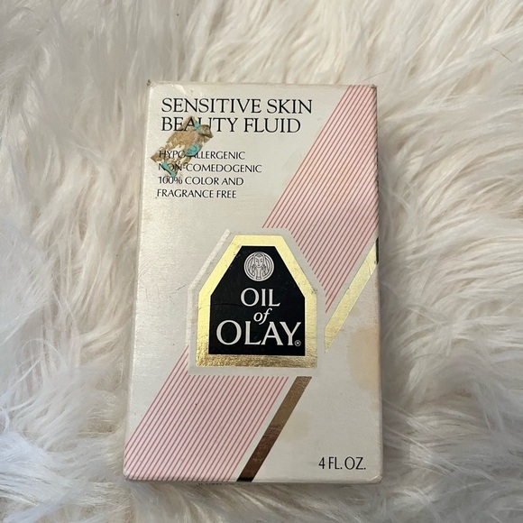 Vintage Olay Oil Of Olay Original Beauty Fluid Lotion 4 oz. Glass Bottle New Box - Picture 1 of 5